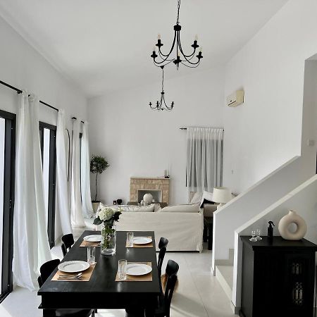 Zeus Holiday Home Pissouri Bagian luar foto