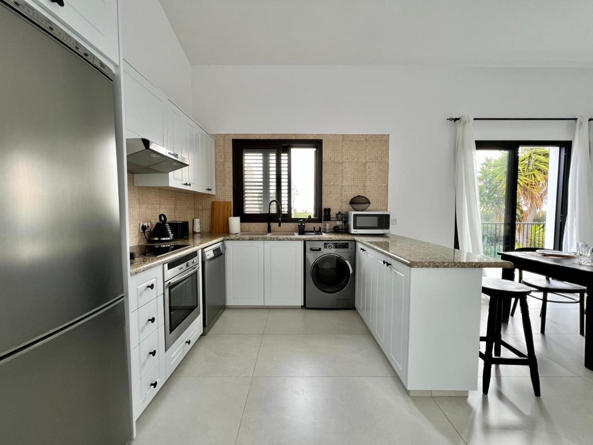 Zeus Holiday Home Pissouri Bagian luar foto