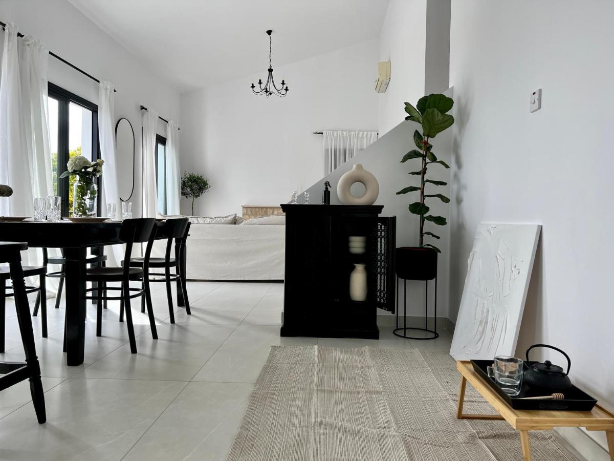 Zeus Holiday Home Pissouri Bagian luar foto
