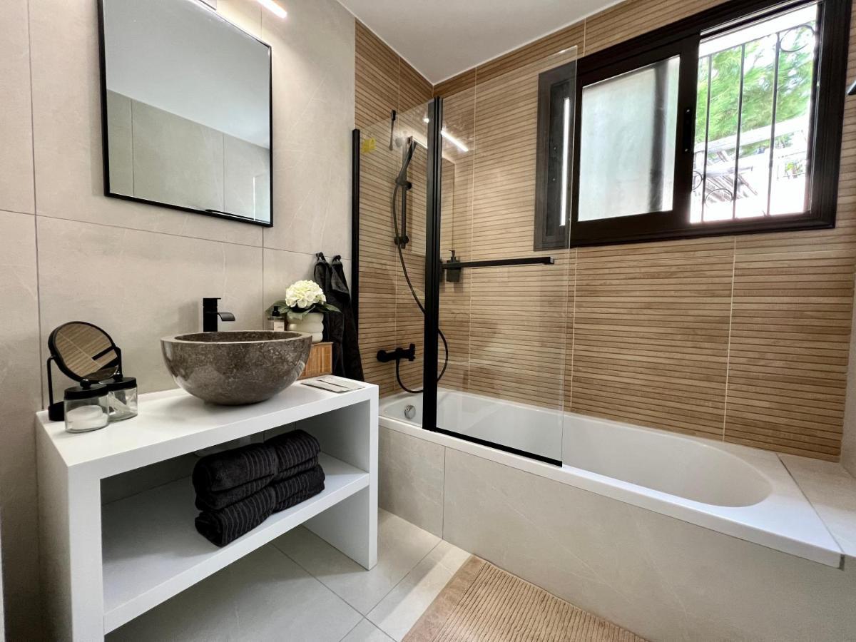 Zeus Holiday Home Pissouri Bagian luar foto